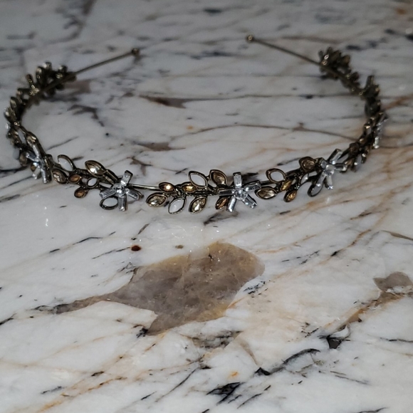 Barrette - Picture 1 of 3